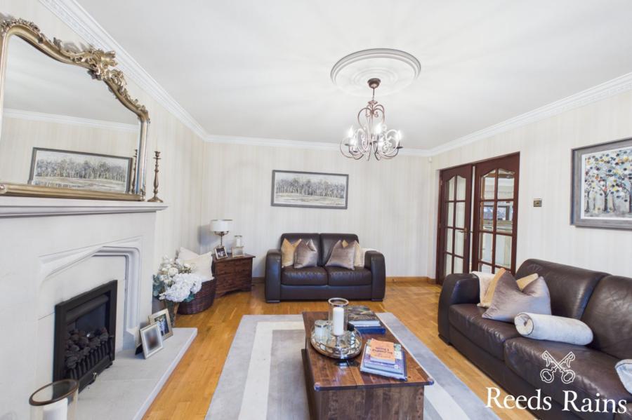 9 Portsmouth Gardens