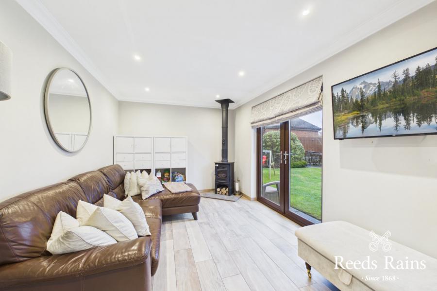 9 Portsmouth Gardens