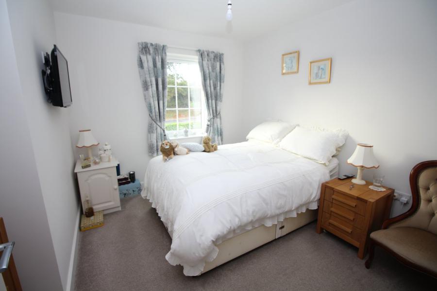 11 Bashford Park Hill