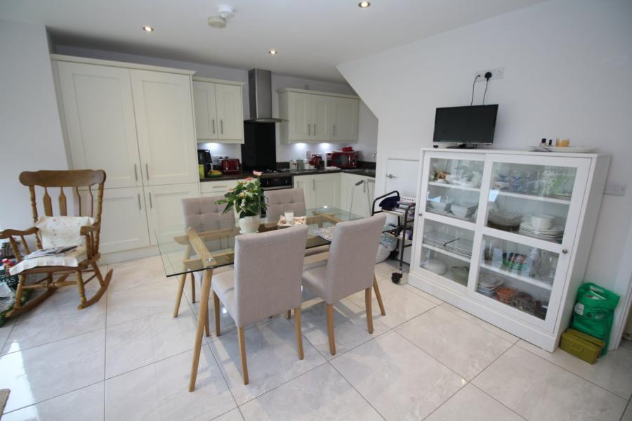 11 Bashford Park Hill
