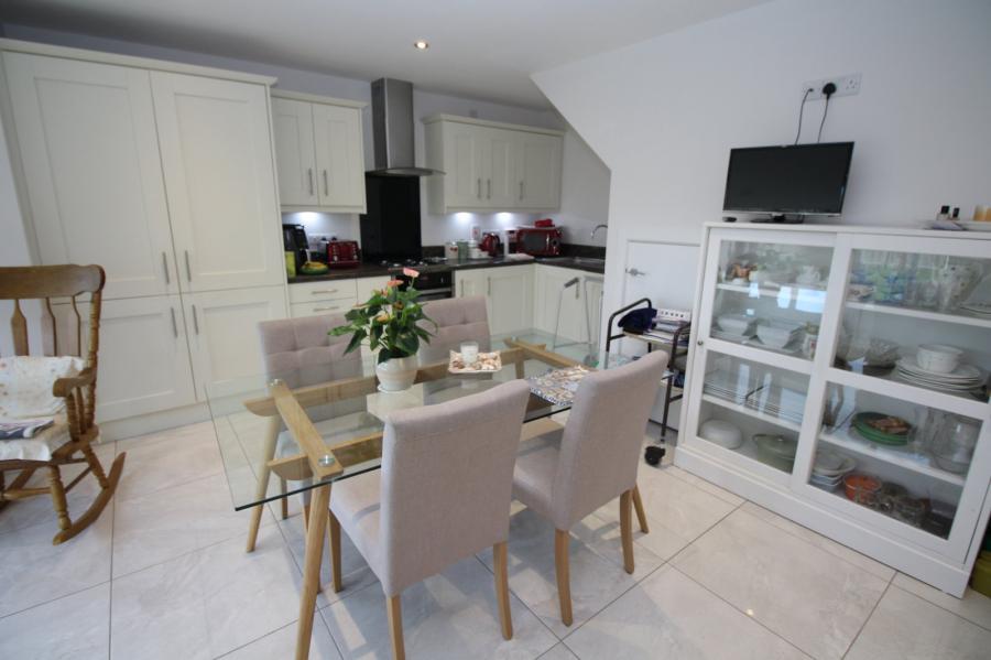 11 Bashford Park Hill