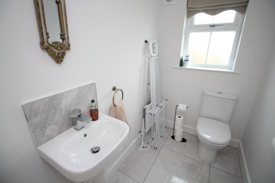 11 Bashford Park Hill