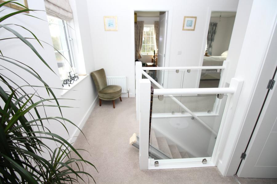 11 Bashford Park Hill