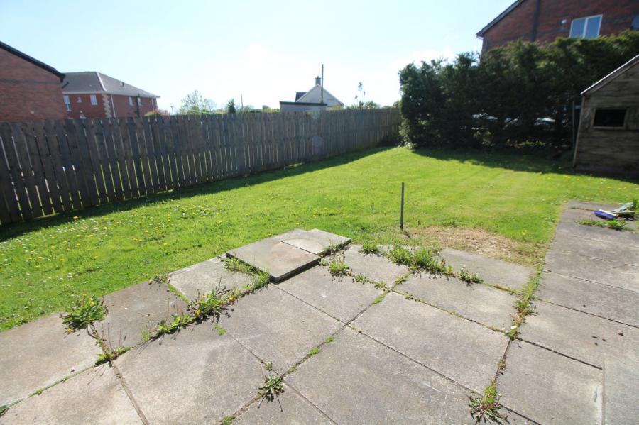 46 Edmonstone Avenue