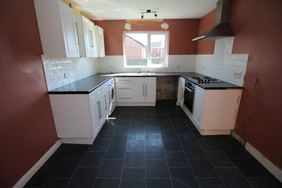 46 Edmonstone Avenue