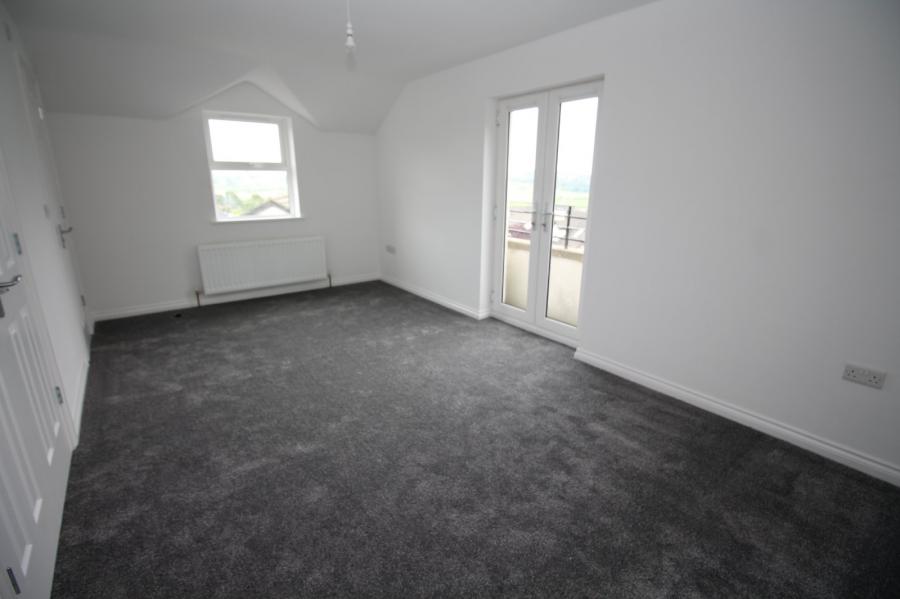 9 Leafield Park