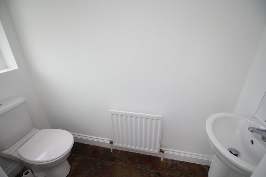 9 Leafield Park