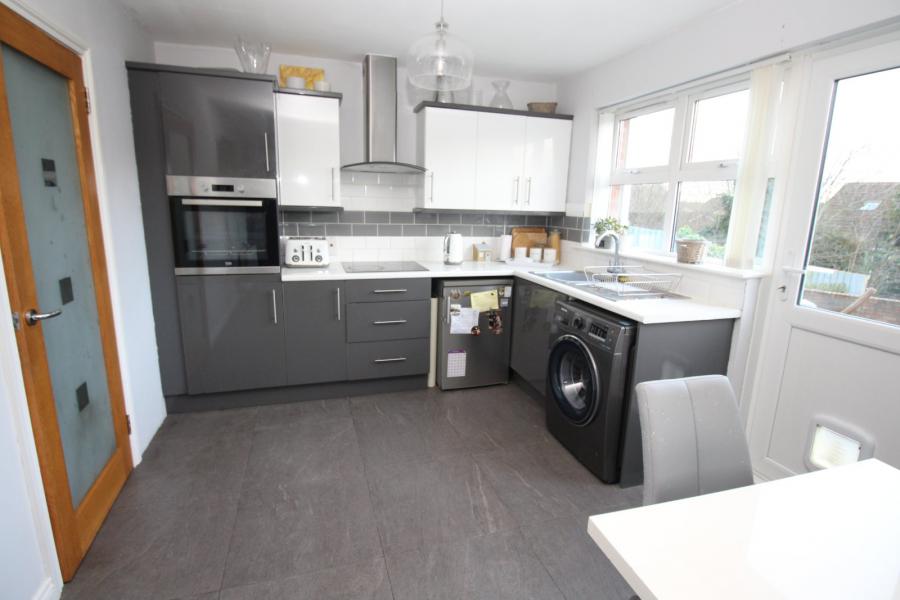 37 Brackenridge Close