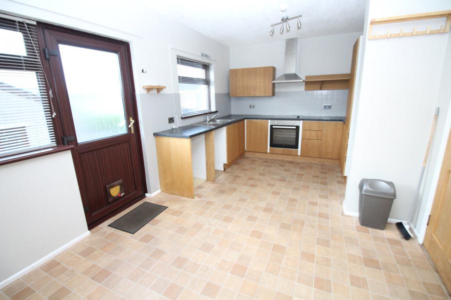 33 Donegall Crescent