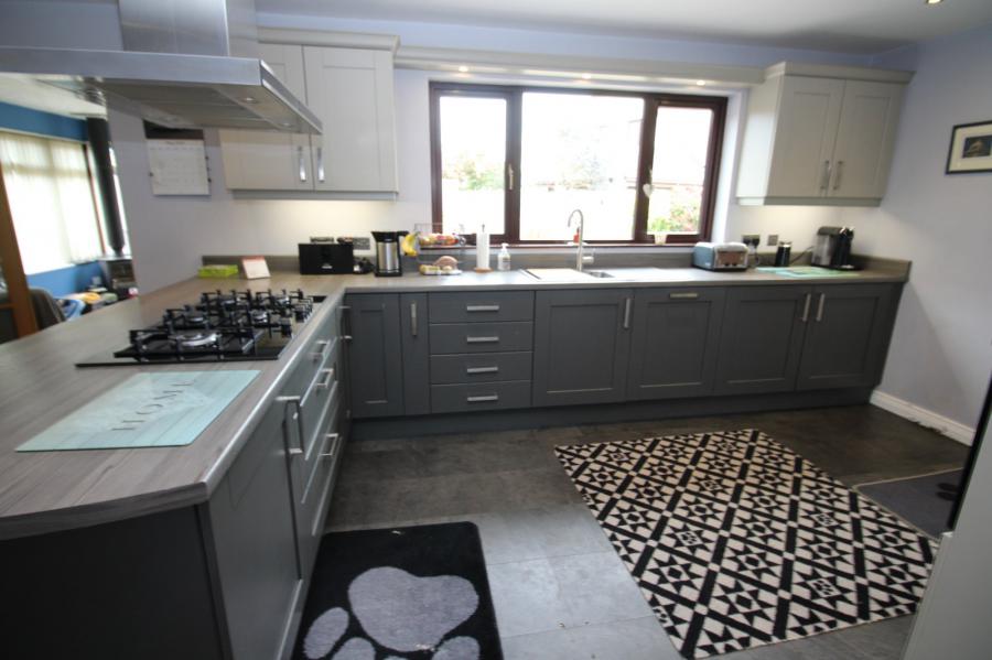 45 Broadlands