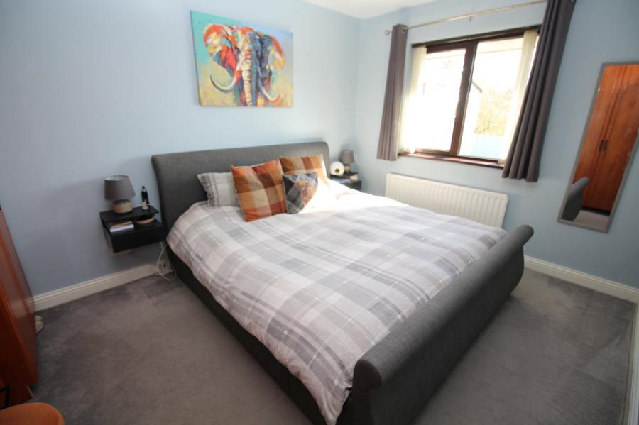 33 Meadow Hill