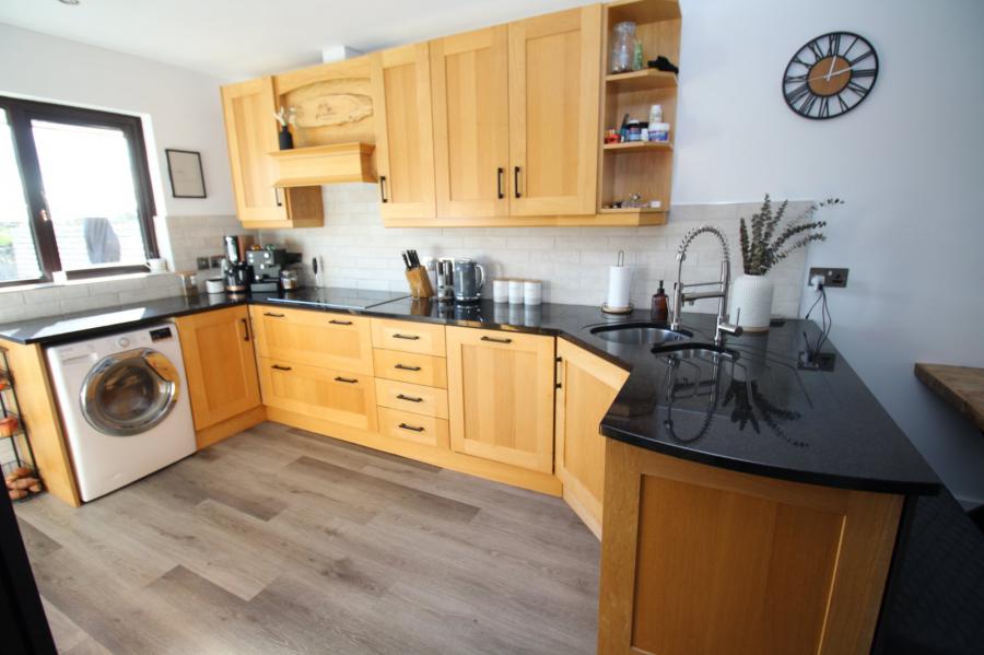 33 Meadow Hill