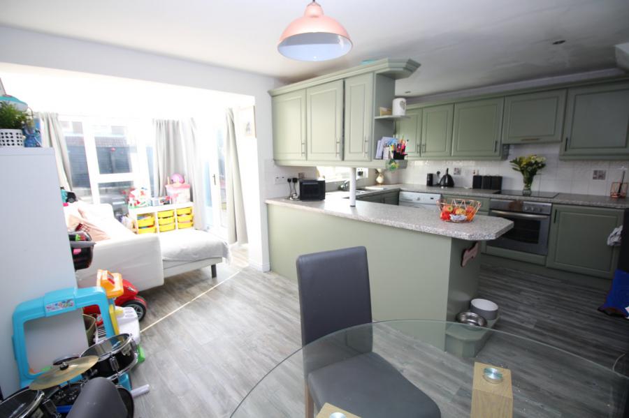 18 Kingsway
