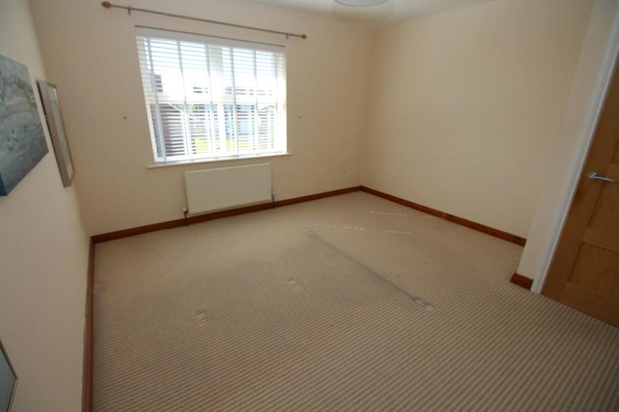 11 Brackenridge Close
