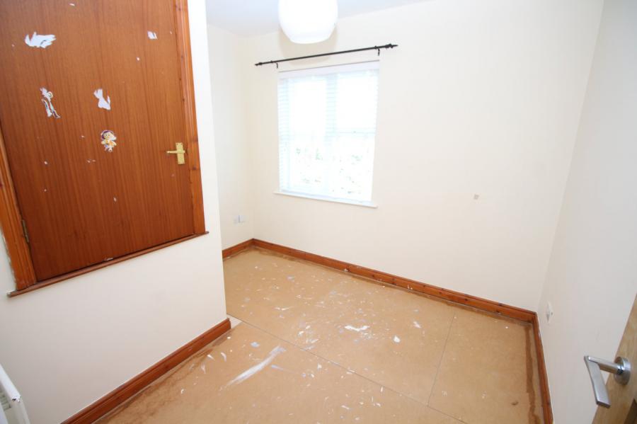 11 Brackenridge Close
