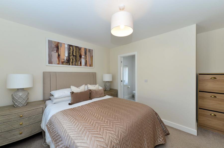 14 Bashford Park Close