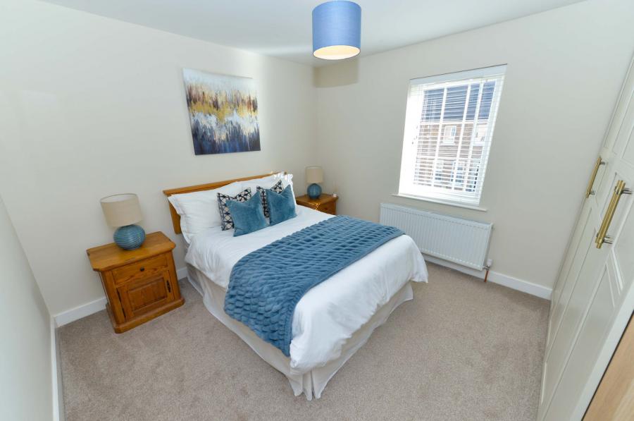 14 Bashford Park Close