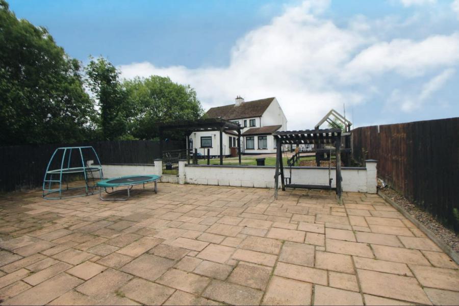 1 Woodburn Villas