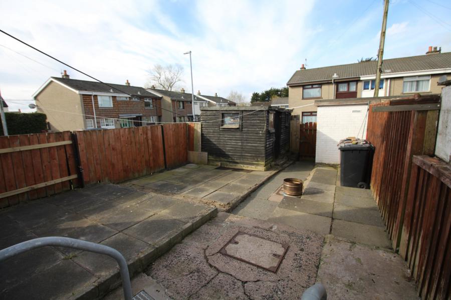 2 Dobbs Park