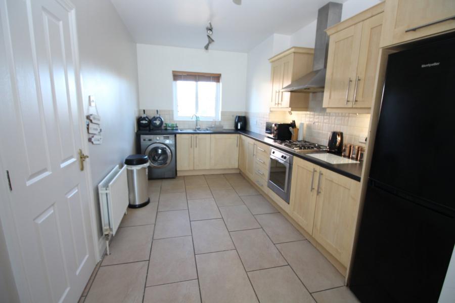 27 Brackenberg Road