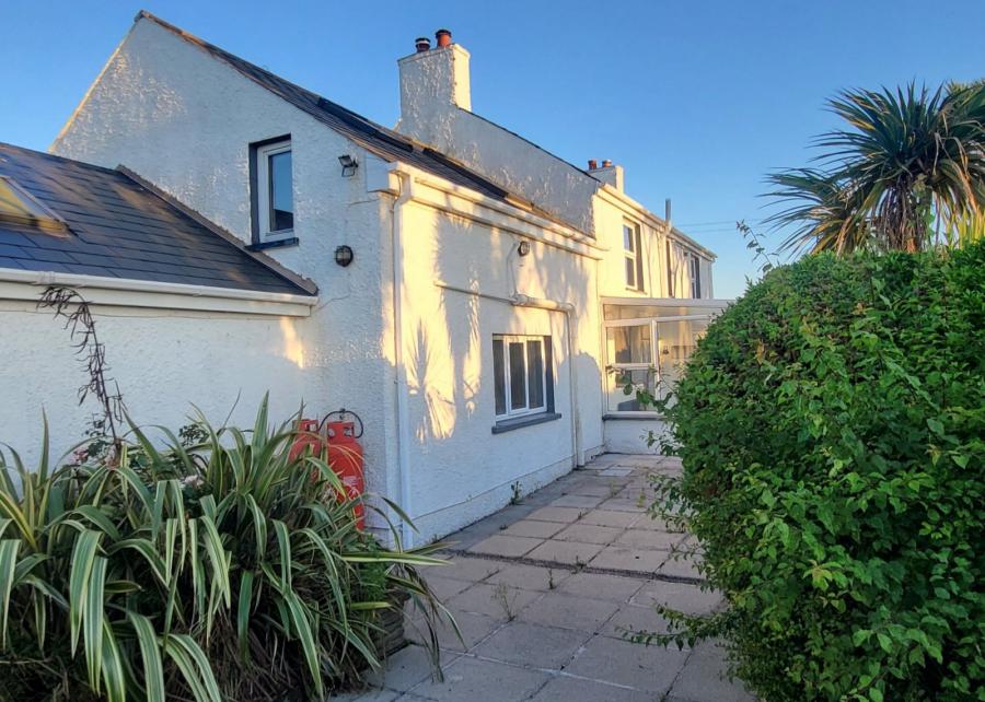 Dundressan House, 6 Higginsons Lane