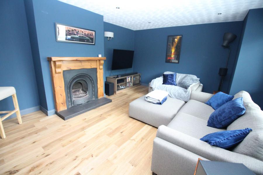 149 Broadlands