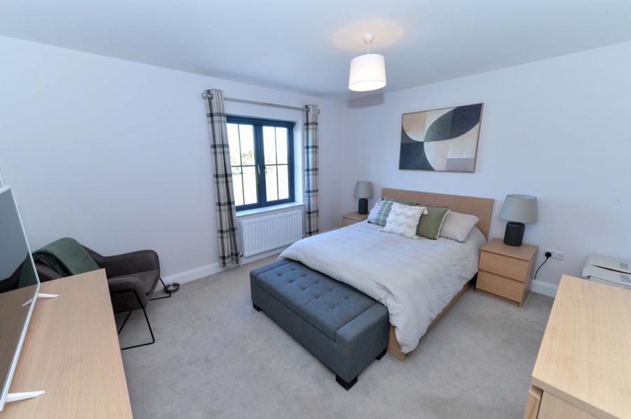 4 Lislaynan Heights