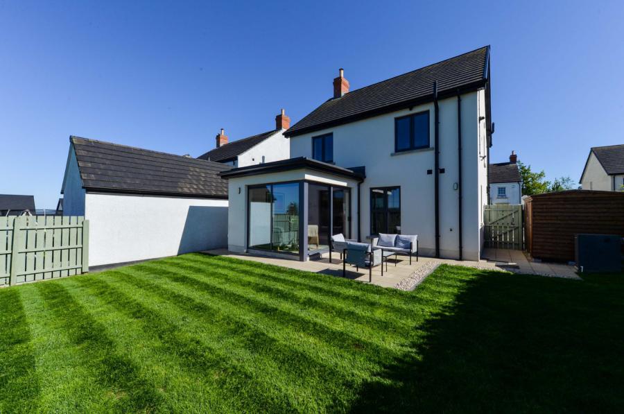 4 Lislaynan Heights