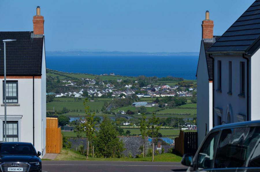 4 Lislaynan Heights