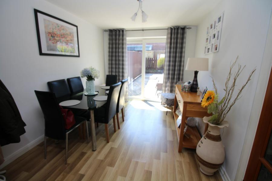 8 Kingsway