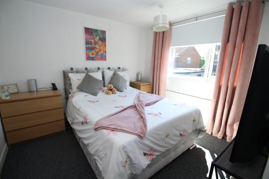 8 Kingsway
