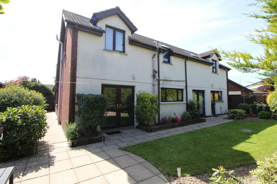 8 Harwood Park