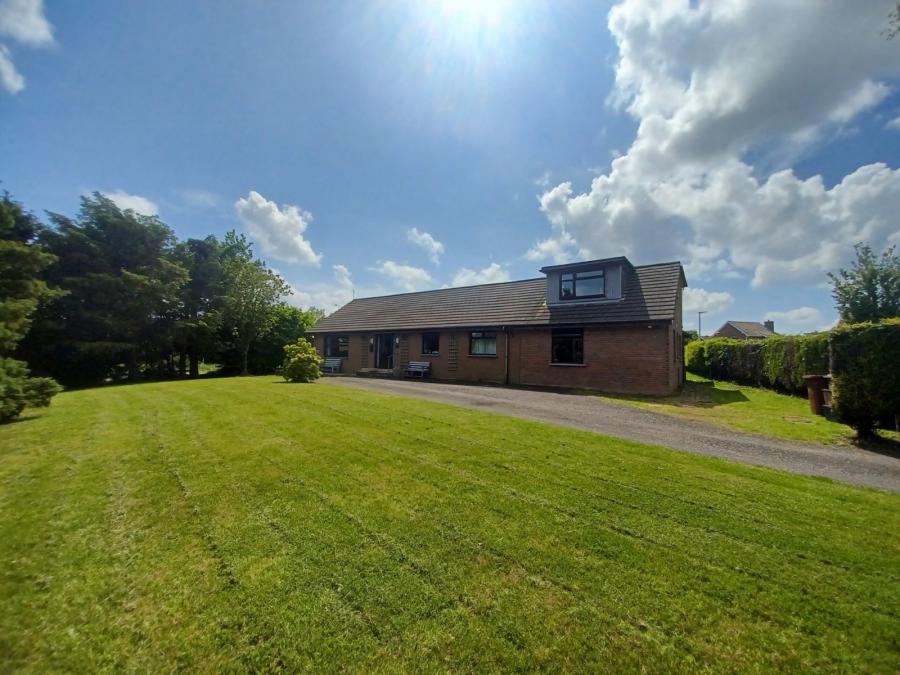 11 Bessfield Avenue