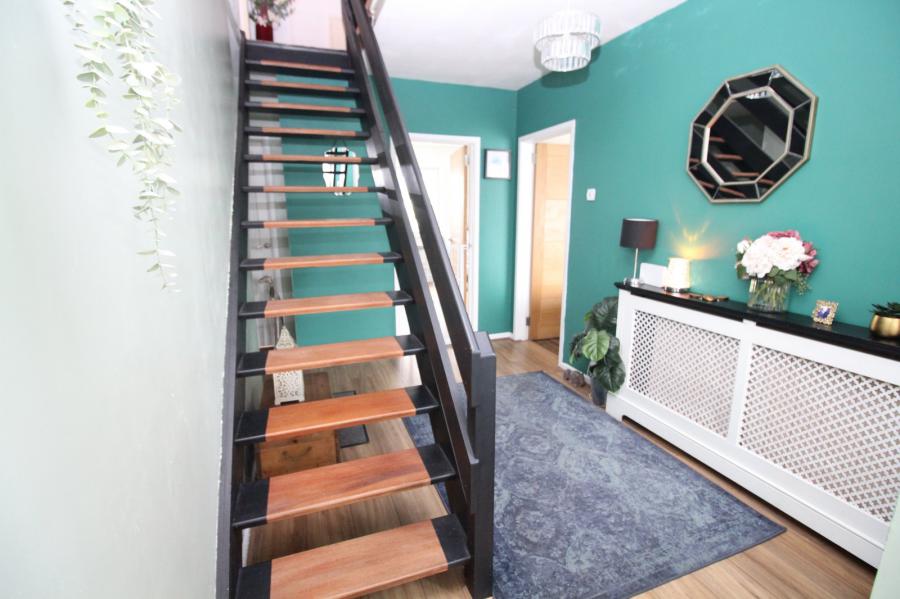 33 Fairview Park