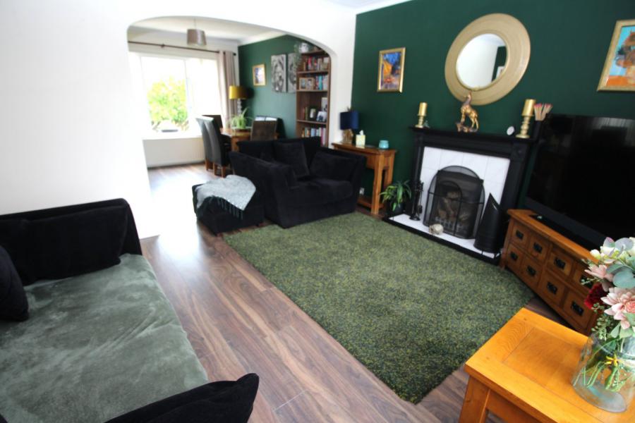 33 Fairview Park