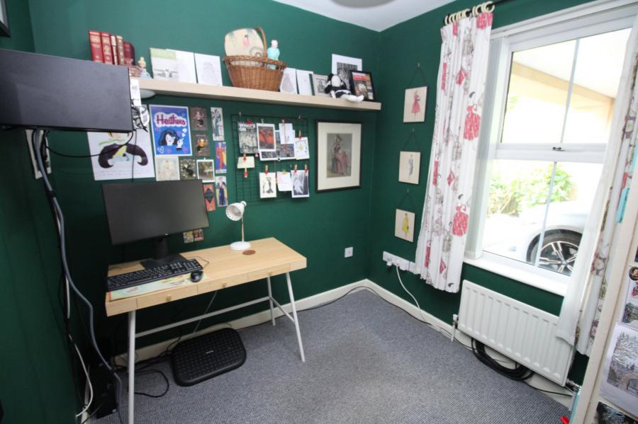 Apartment 1 Fishermans Mews, 30 Larne Road