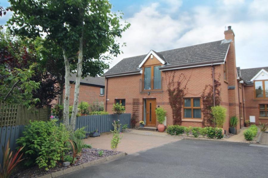 12 Meadowbank