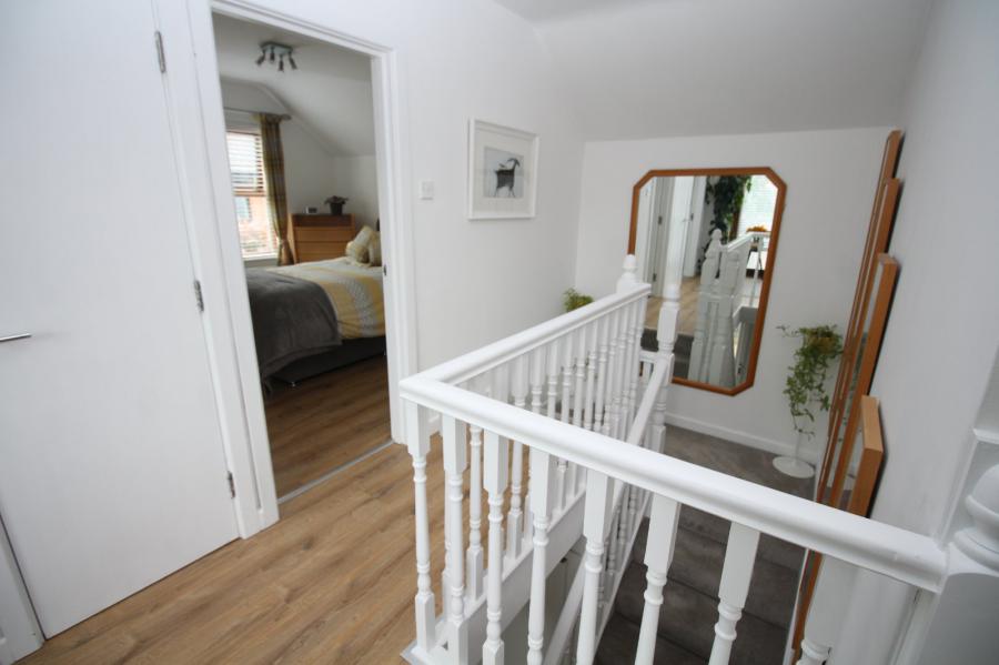12 Meadowbank