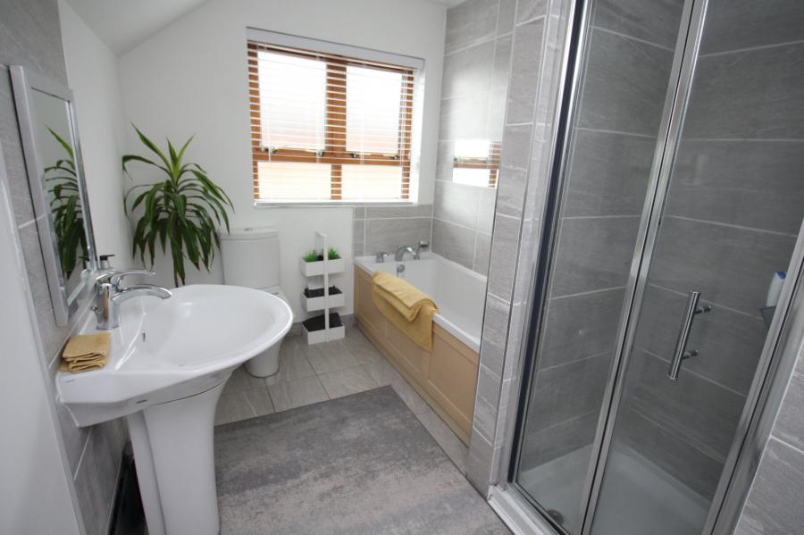 12 Meadowbank