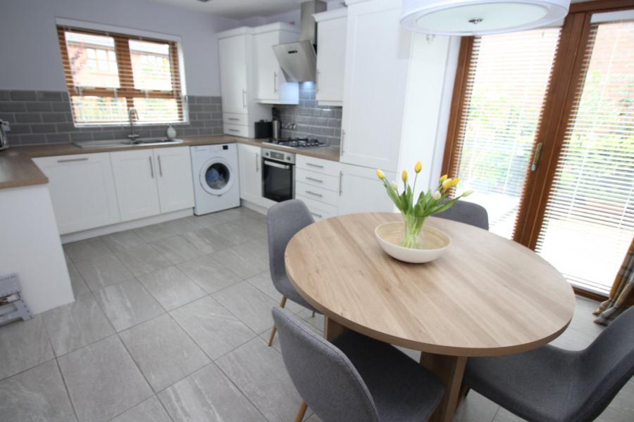 12 Meadowbank