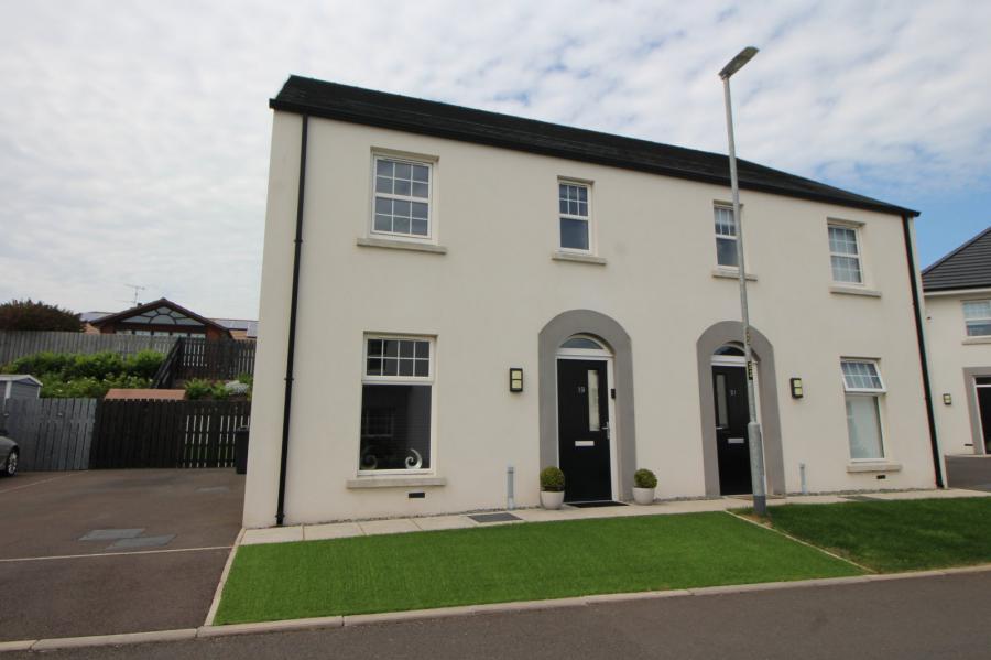 19 Ashbourne Manor Square