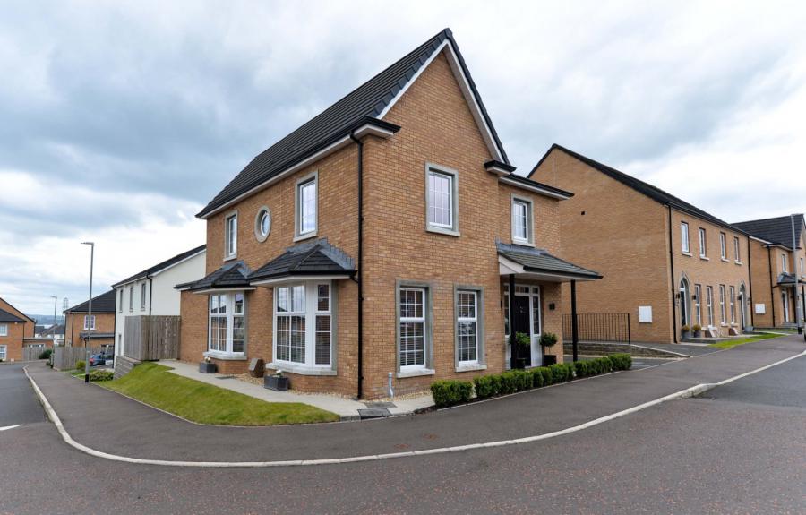 10 Bashford Park Hill,carrickfergus, county antrim, BT38 9FG