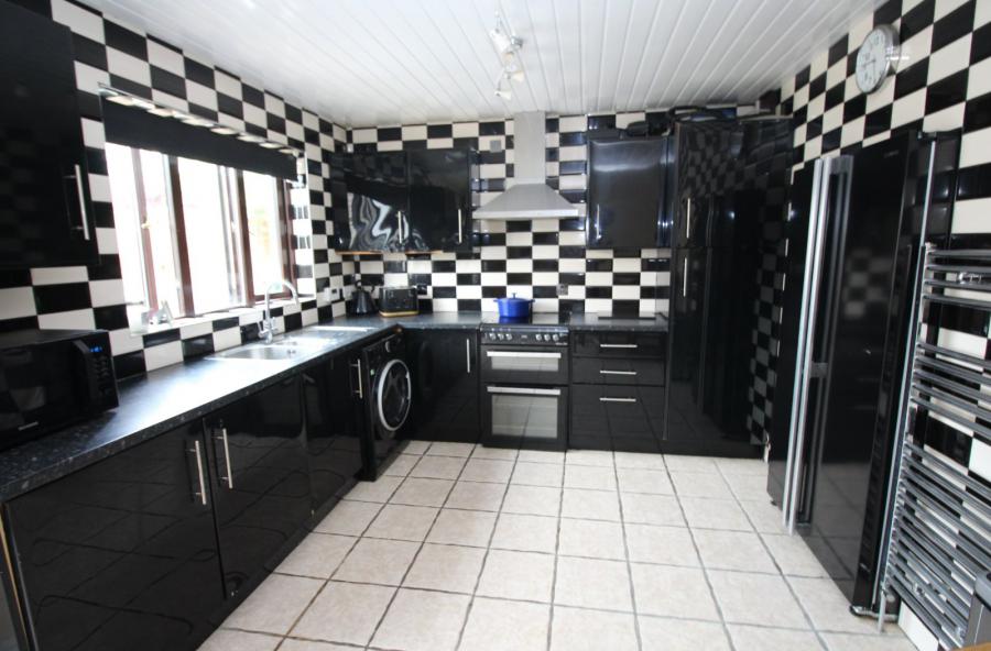 91 Broadlands