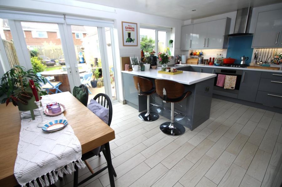 2 Windermere Avenue