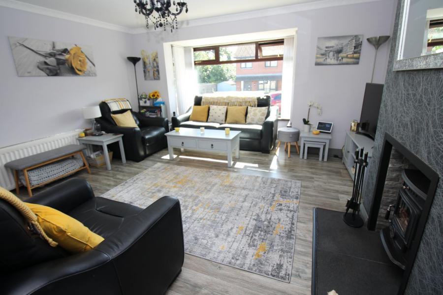 18 Leicester Park