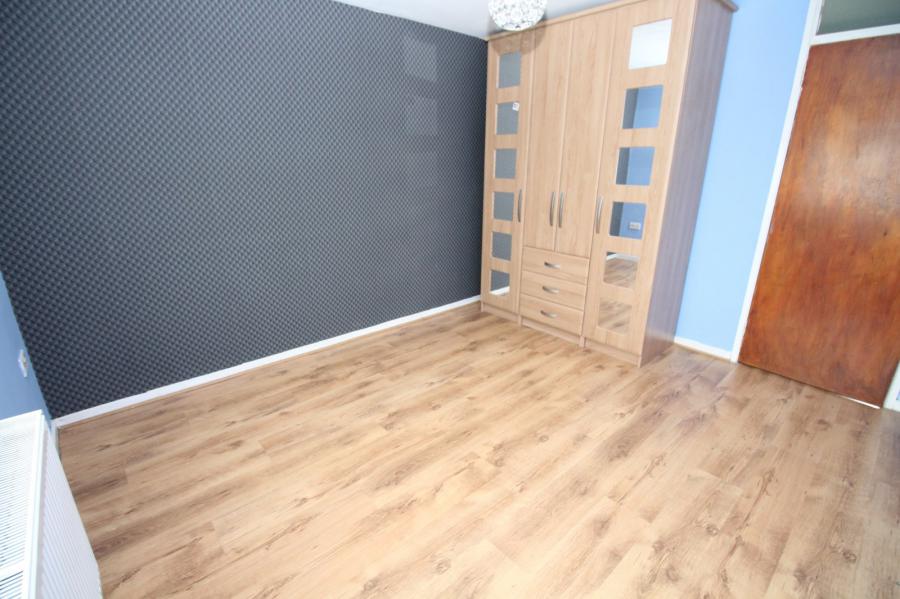 16 Macroom Gardens