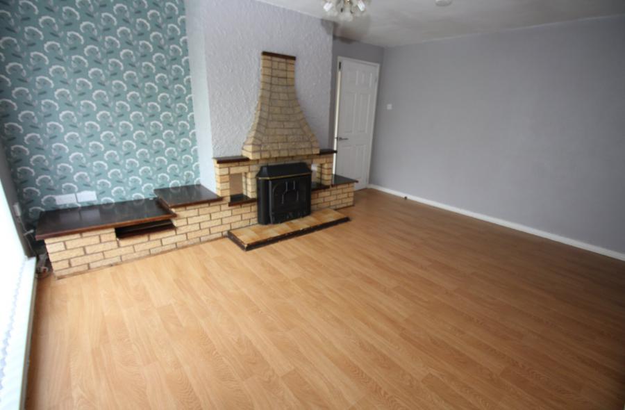 16 Macroom Gardens