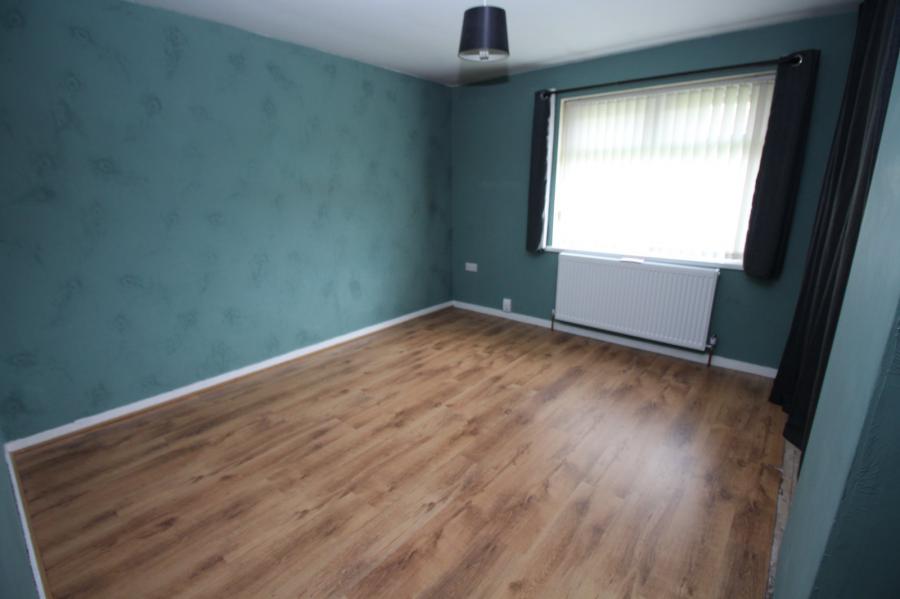 16 Macroom Gardens