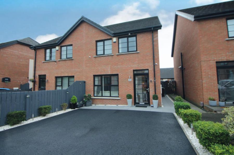5 Highgrove Crescent