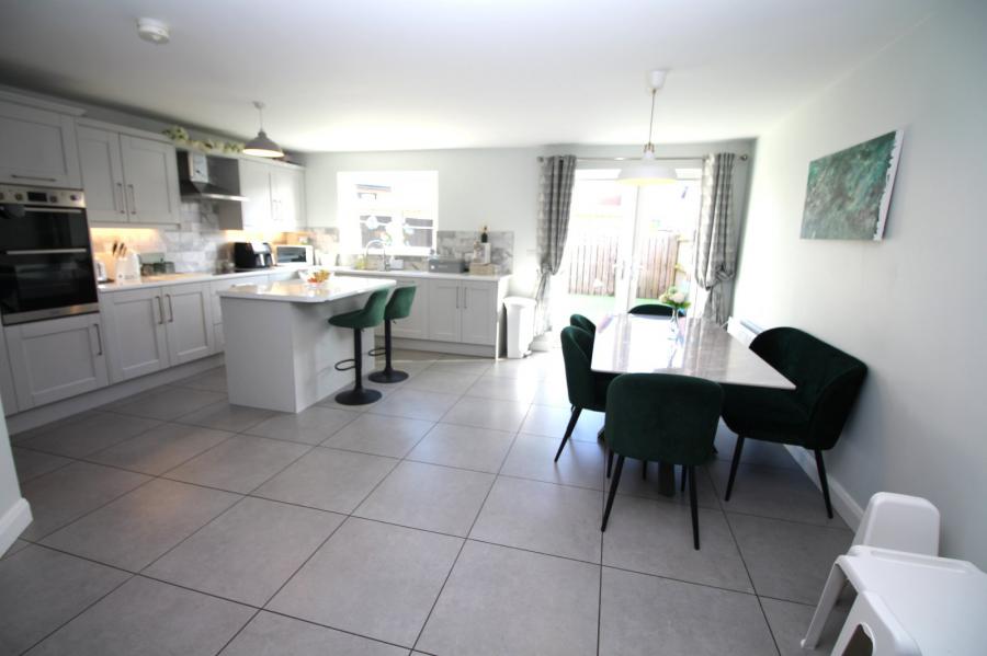 20 Glenfield, 14 Highgrove Road